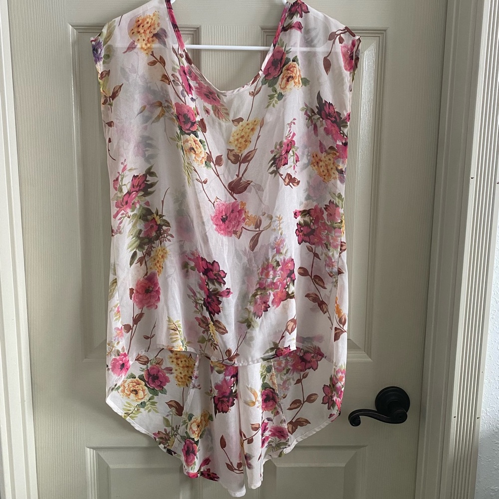 Charming Charlie Floral Sheer Top SZ Large